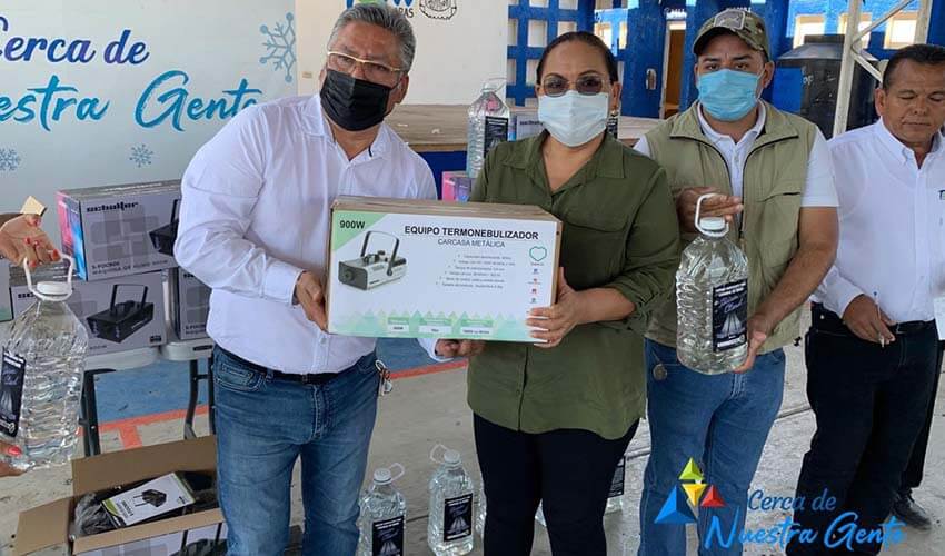 Entrega de máquinas sanitizadoras a Planteles Educativos