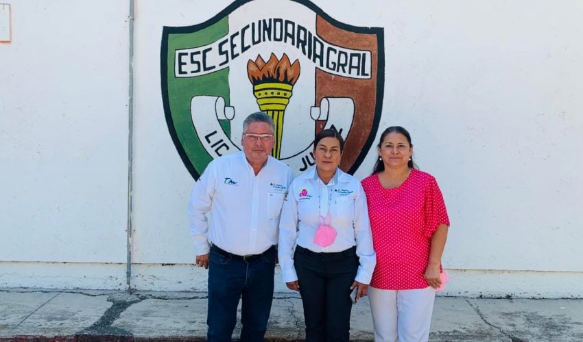 VISITA A LA ESCUELA SECUDARIA LIC. BENITO JUÁREZ