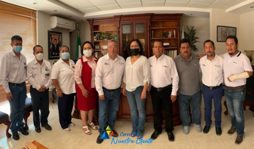 “Reconoce Gobierno Municipal trayectoria docente de seis maestros distinguidos”.